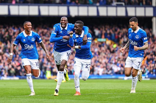  伍德双响诺丁汉森林主场击退埃弗顿